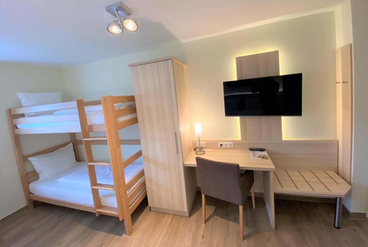 Hotel Am Wiesenweg L 24H Check-In Hausen  Dış mekan fotoğraf