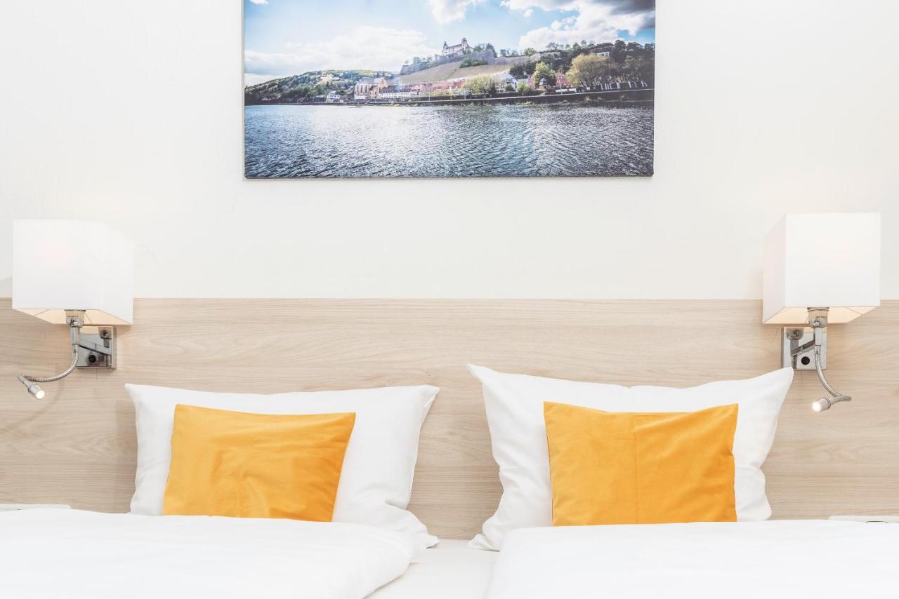 Hotel Am Wiesenweg L 24H Check-In Hausen  Dış mekan fotoğraf
