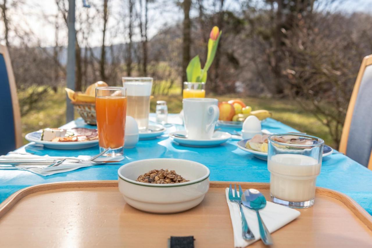 Hotel Am Wiesenweg L 24H Check-In Hausen  Dış mekan fotoğraf