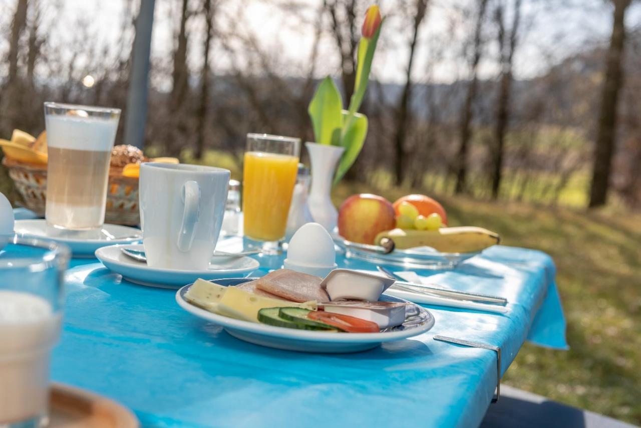 Hotel Am Wiesenweg L 24H Check-In Hausen  Dış mekan fotoğraf